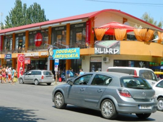 A lovit trei pietoni care traversau neregulamentar